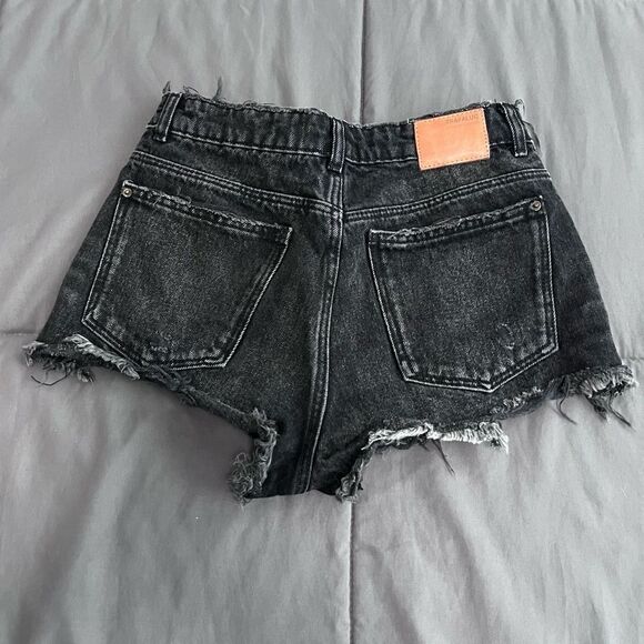 Zara Trafaluc High Waist Distressed Black Denim Shorts Size 2 - Picture 2 of 4